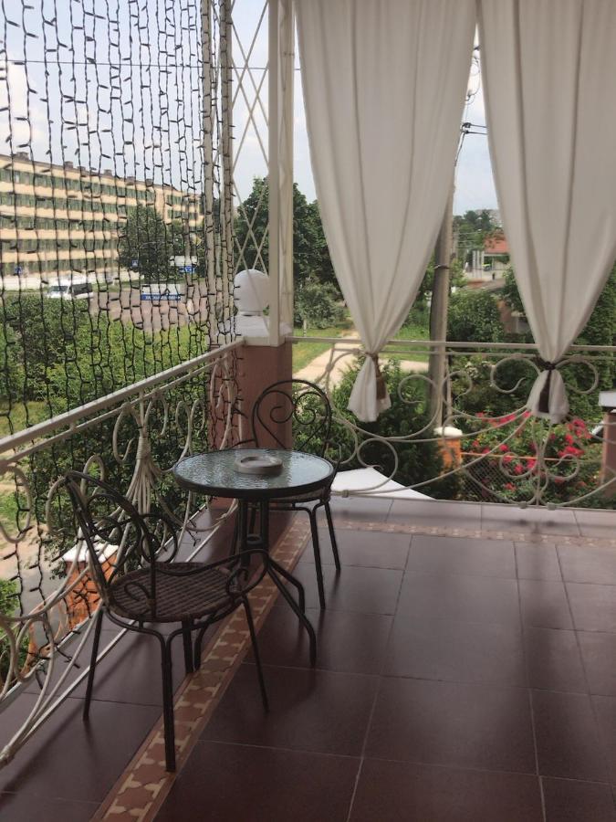 Отель Буржуа Jytomyr Extérieur photo